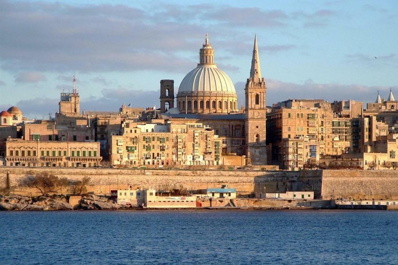 Modern Apartment Just Off The Promenade Sliema Buitenkant foto