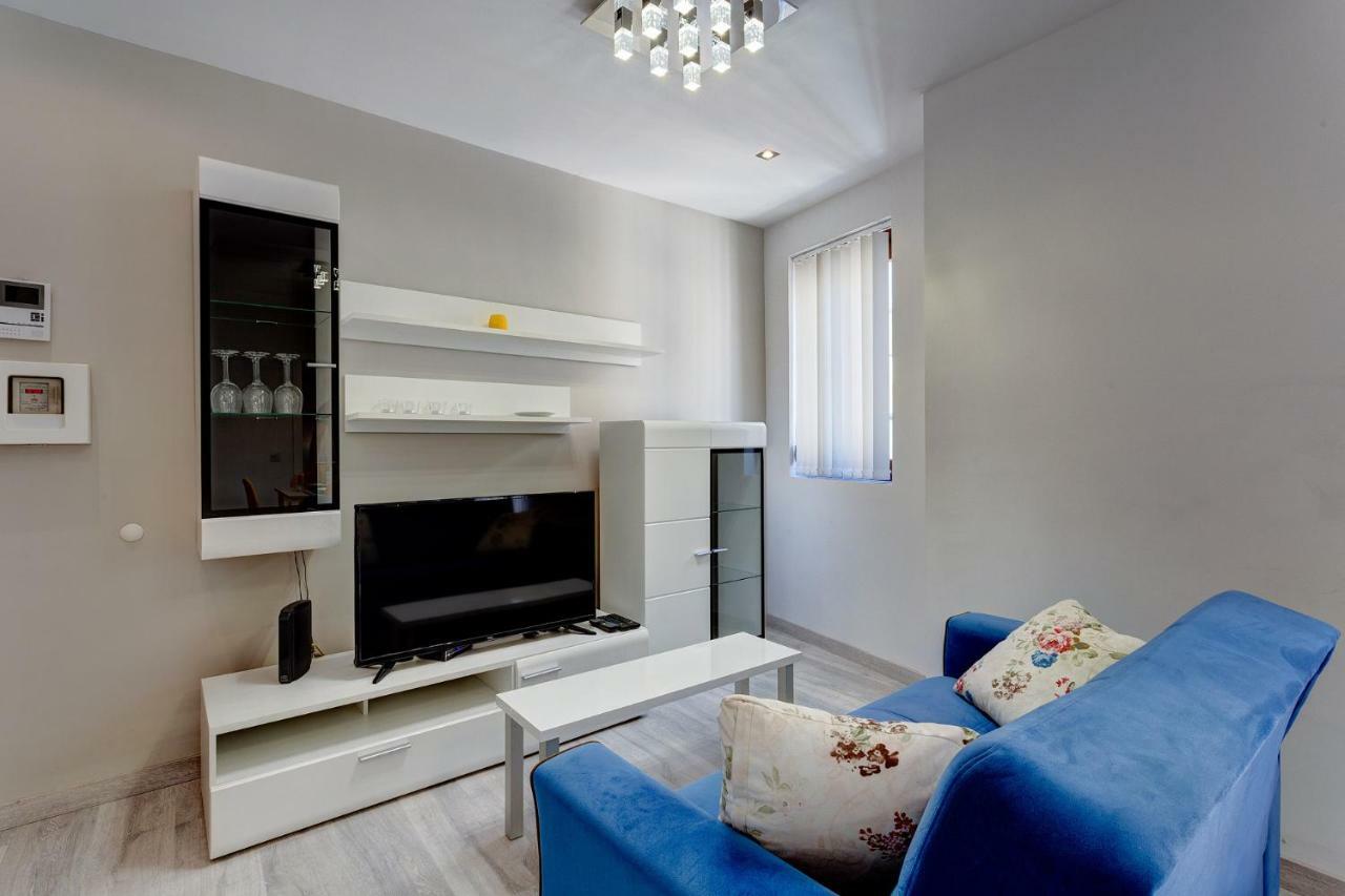 Modern Apartment Just Off The Promenade Sliema Buitenkant foto