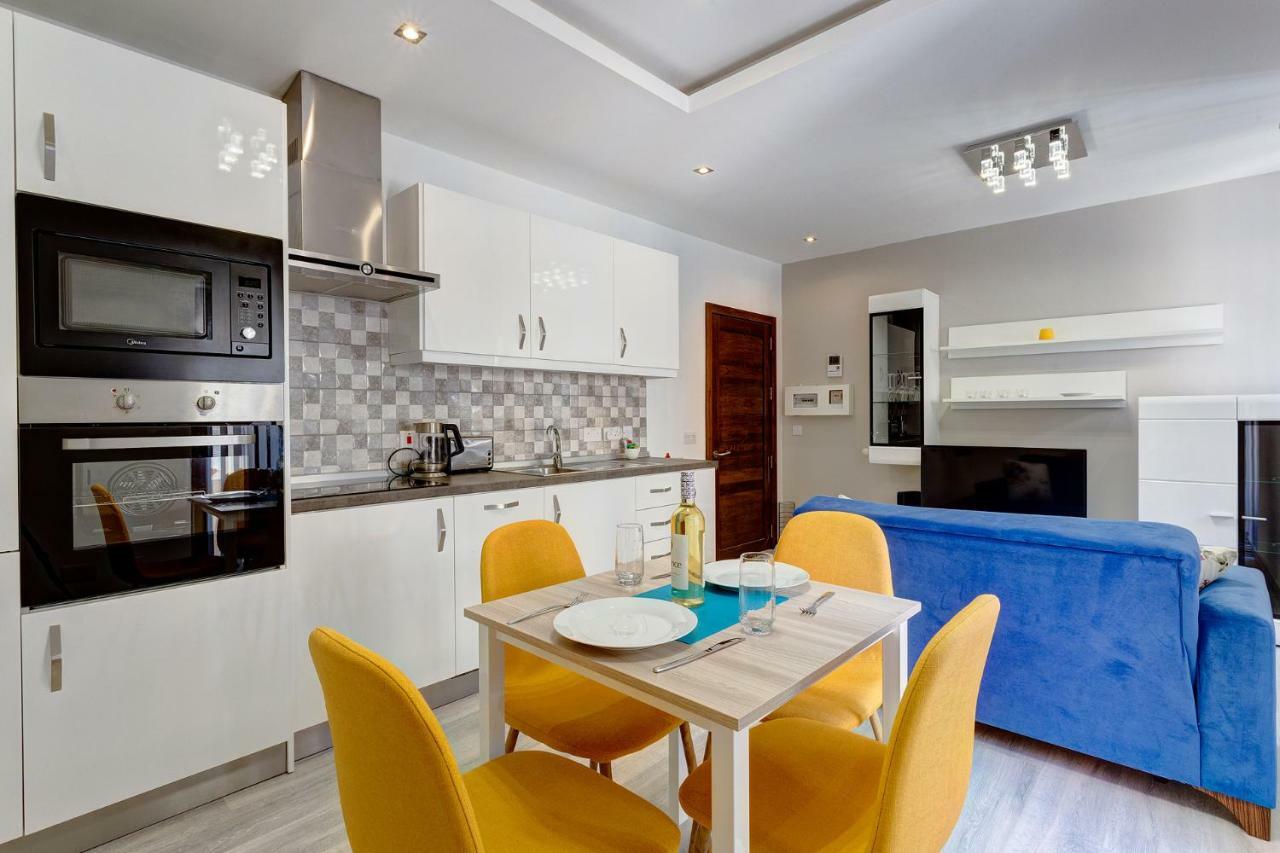 Modern Apartment Just Off The Promenade Sliema Buitenkant foto